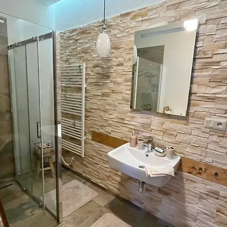 Kollar - Vevericka Lägenhet